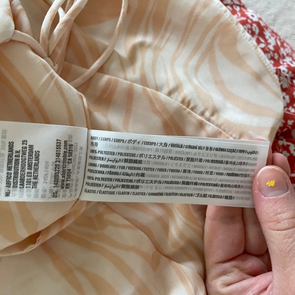 Abercrombie and Fitch Orange Swirly Spaghetti Strap Crop Top Size XS - Picture 7 of 11